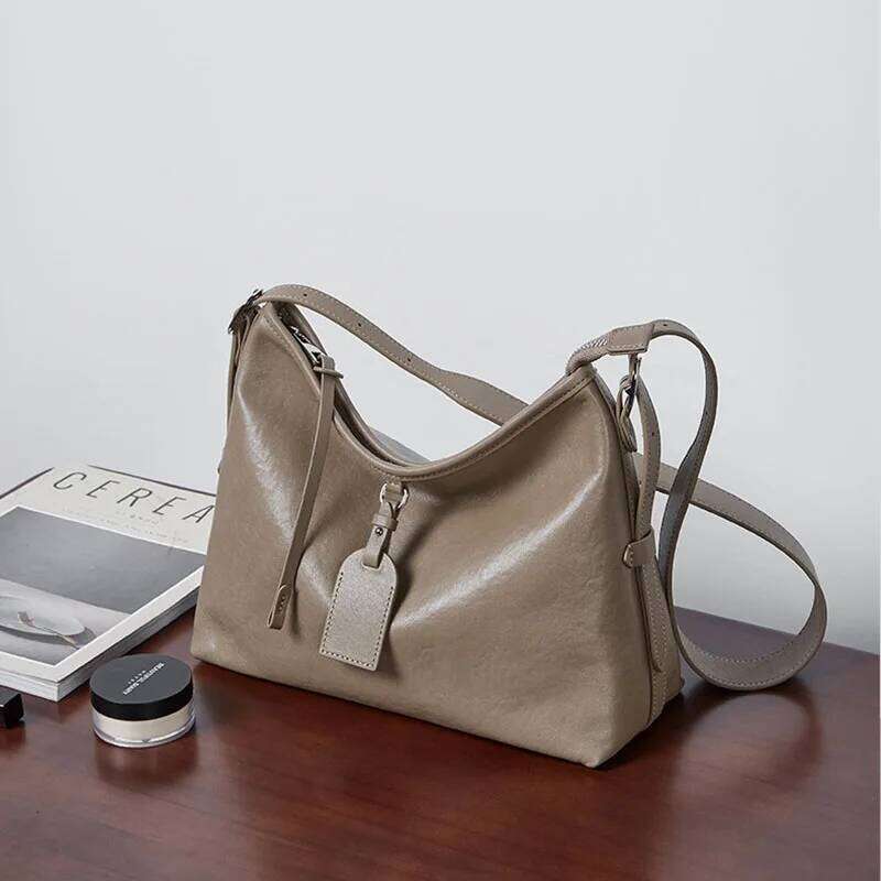 Leather Women's New Tote Large Capacity Shoulder Bag, Fashionable And Versatile Crossbody Bag 2025/06/10