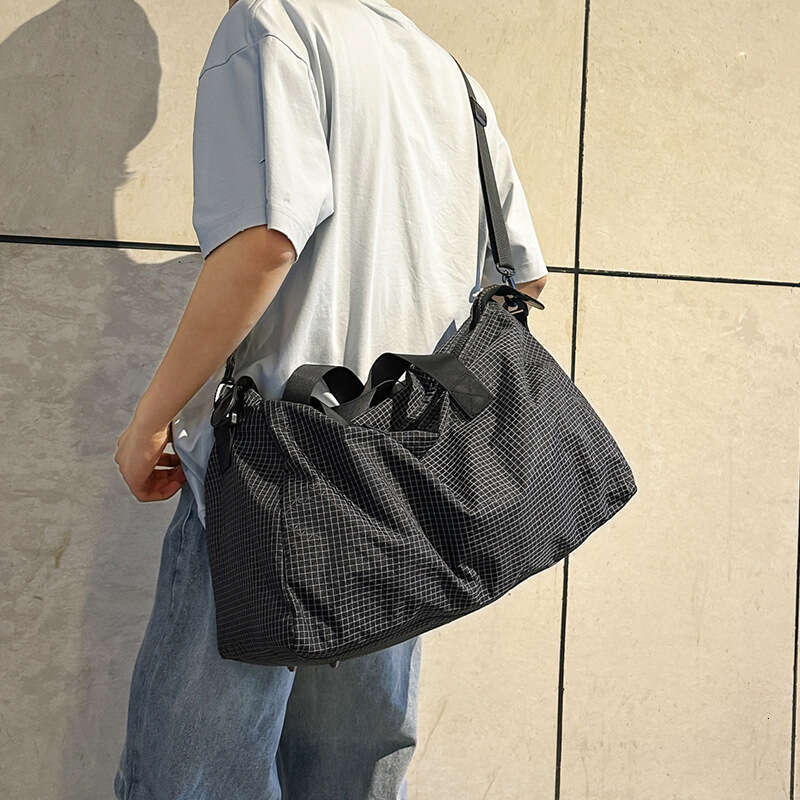 Korean Style New Large Capacity Plaid Short Travel Women Business Trip Storage Luggage For Men Waterproof Gym Bag