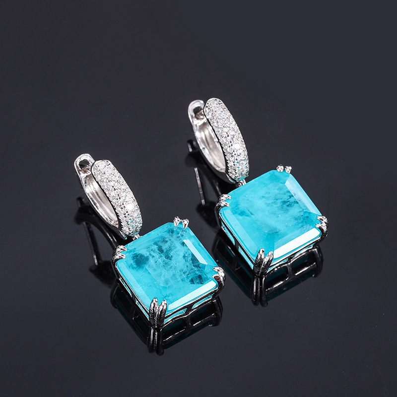 Sophisticated Rhodium Plated Bridal Accessory Piece - Sparkling Crystal-Inlaid Ornamentation for Special Occasions