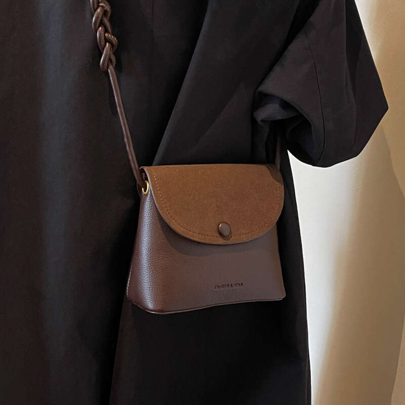 Trendy Women's Bags 2023 New Niche Design Shoulder Textured Fashion Crossbody Bucket Bag for Women