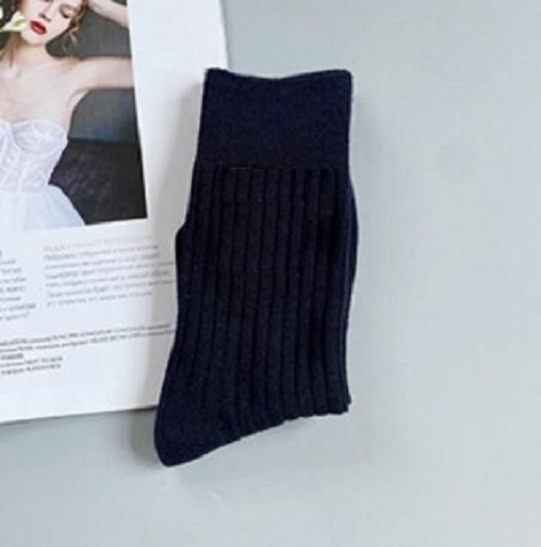 Unisex Europe Fashion Triangle Label Men Women Socks Designer Sock Cotton Sports Casual Girls Sexy Fashion Stocking