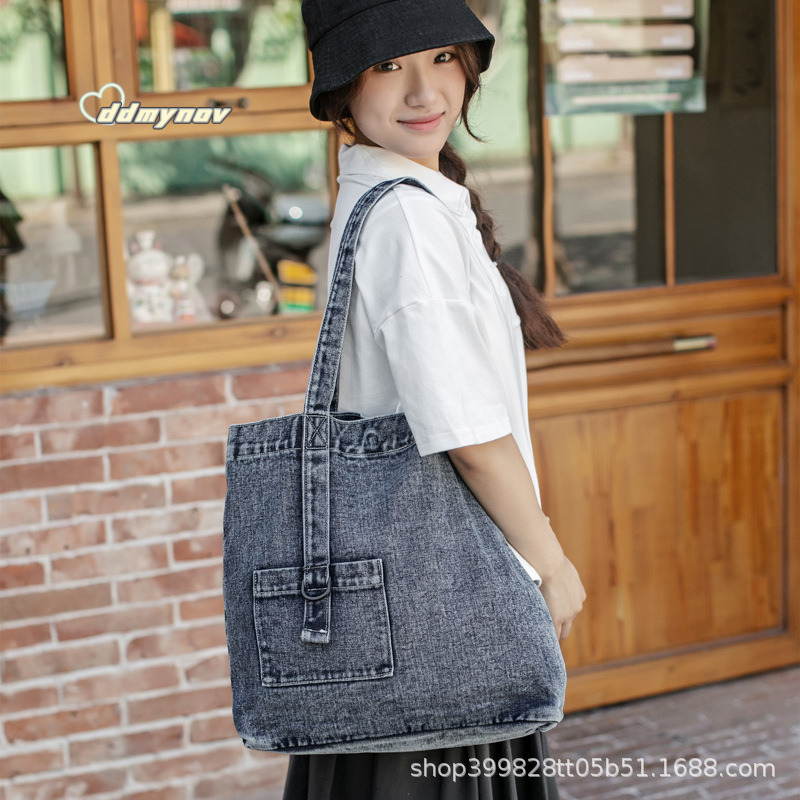 Women's New Single Shoulder Artistic Large Capacity Handbag, Casual Commuter Tote Bag, Fashionable Versatile Crossbody Bag ddmynov