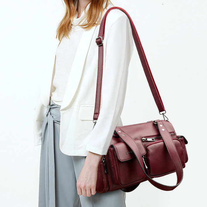free shipping Women's designer 2025 New Large Luxury Capacity Boston Pillow Bag Multi-Pocket Sweet Cool Handbag Single Shoulder Crossbody Underar