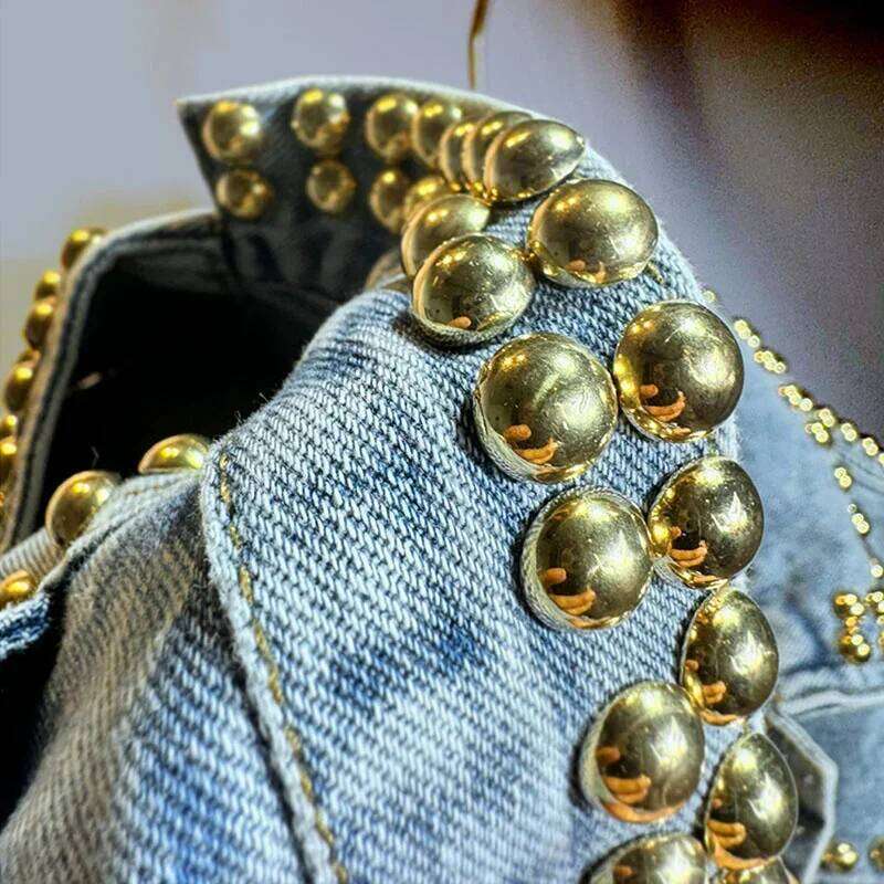 Spring Autumn Korean Heavy Work Rivet Big Pocket Blue Denim Jackets Women Casual Long Sleeve Short Cowboy Cardigan Jacket Coat