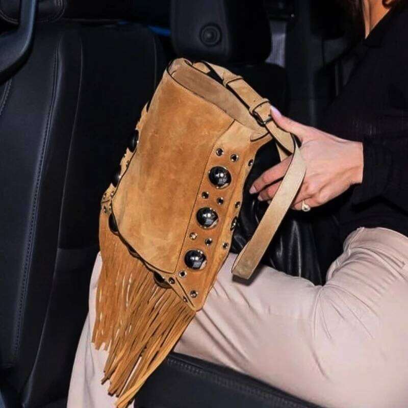Vintage Faux Suede Messenger Bags For Women Designer Handbag Purses 2024 New In Rivet Trim Tassel Small Underarm Shoulder