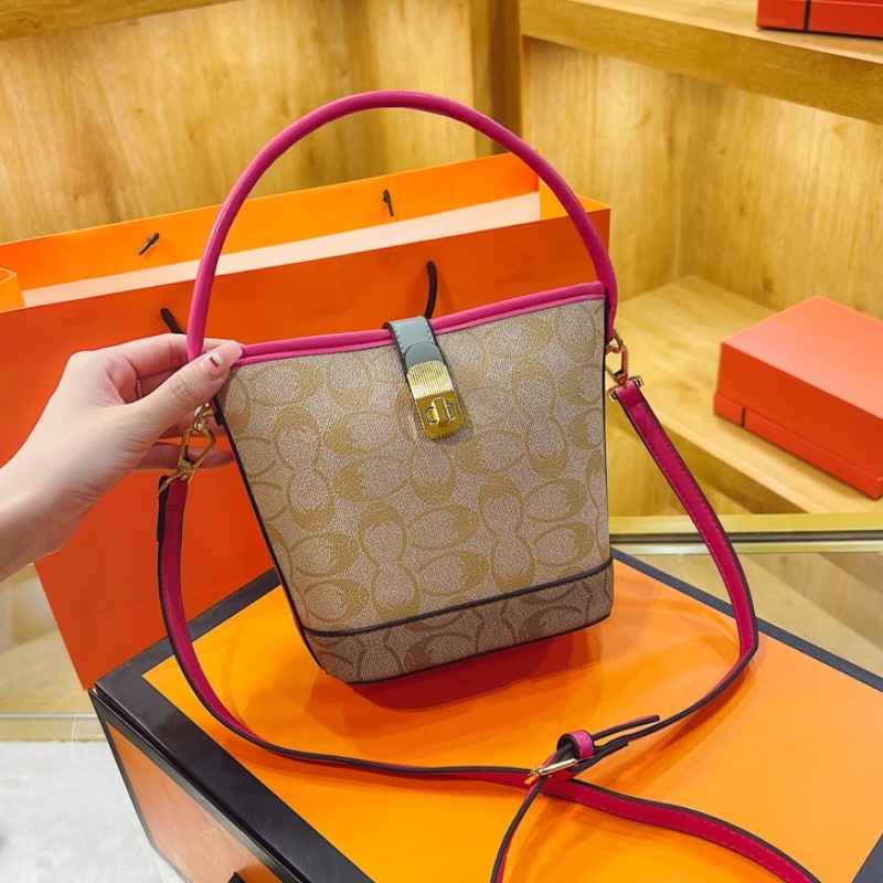 Free Shipping 2025 Designer Women's Luxury French Fashion Shoulder Bag Retro Bucket Bag