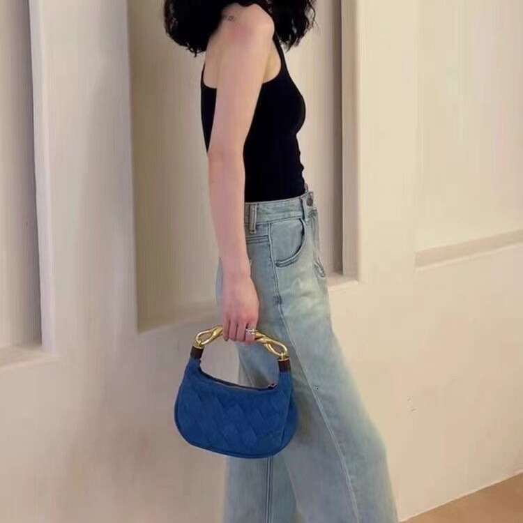 2025 Summer New High-End Niche Sardine Crossbody Denim Woven Handbag Versatile Beach Bag