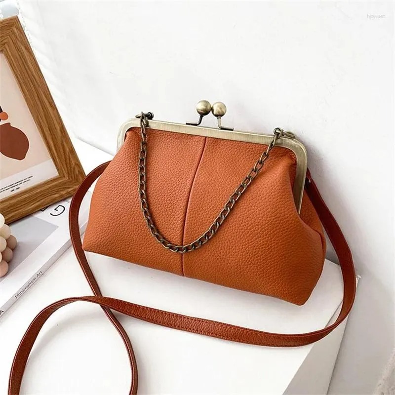 Designer bag Quilted Large Chain Shoulder Bags For Women Luxury Designer Crossbody Bags PU Leather Ladies Handbags Black White Fashion tote bag