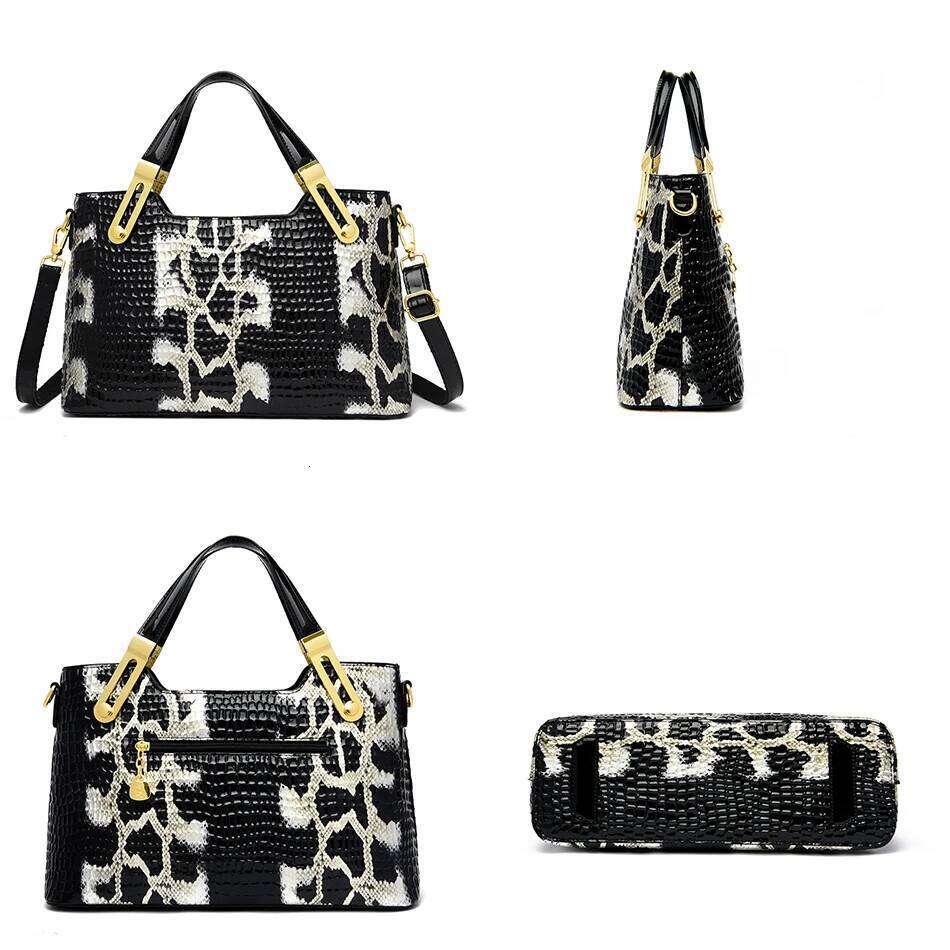 Fashion Trend Noble Women Python Pattern Ladies Handbag And Purse Elegant Wedding Party Casual Tote 2024