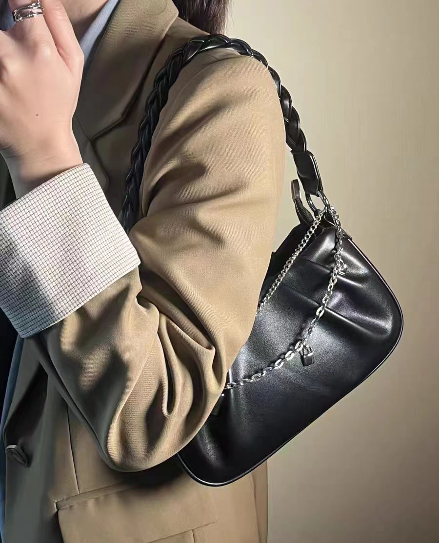 Luxury Wallet With Free Shipping 2025 New Designer Bag Pleated Soft Leather Shoulder Bag Fresh Style High-end Chain Woven Women's Handbag