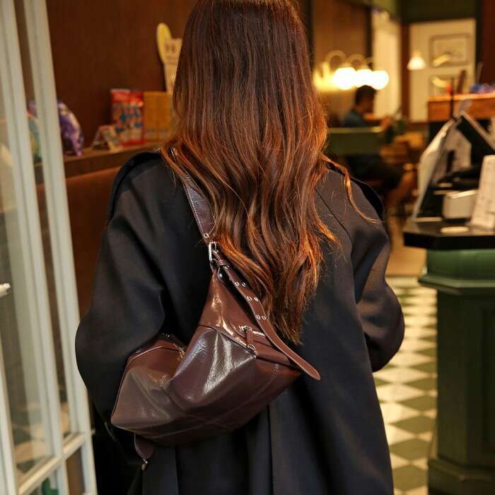 2025 New French Style Niche Crossbody High-end Sweet Cool Girl Fashion Single Shoulder Soft Leather Bag for Women
