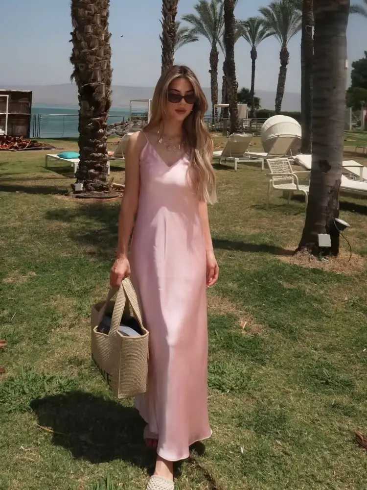 TRAFZA Women Summer Yellow Stain V Neck Sling Dress Elegant Sleeveless Loose Maxi Robes 2025 New Ladies Party Holiday Dresses XJ250610