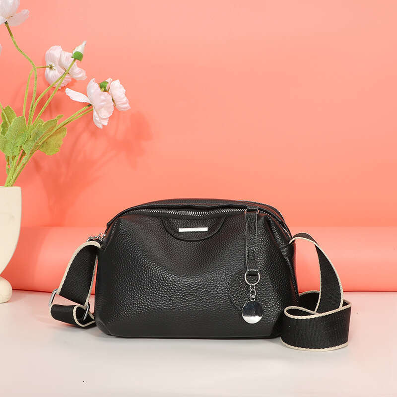 Top Layer Cowhide Soft Leather 2024 Fashion Small New Versatile Crossbody Women's Light Luxury Single Shoulder French Style Bag GUHUISHU