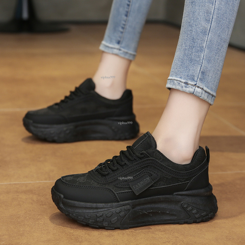 Vintage Dad Outdoor Running Sneakers For Women 2025 New Floral Designer Shoes Embroidery Lightweight Casual Shoes Hot Thick-soled Casual Soft-soled Sp