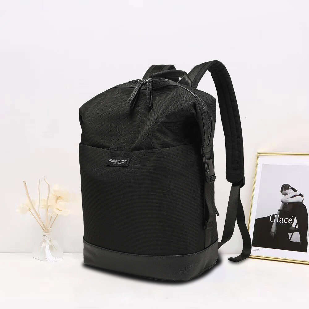 Spalding 2025 New Large Capacity Outdoor Waterproof Travel Casual Backpack School Bag