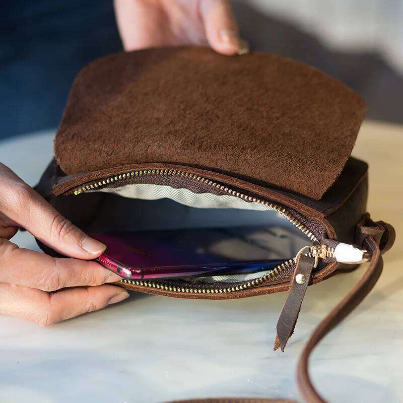 Johnature Retro Handmade Crazy Horse Leather Women Small Bag 2025 New Simple Nature Soft Cowhide Shoulder Messenger Bags