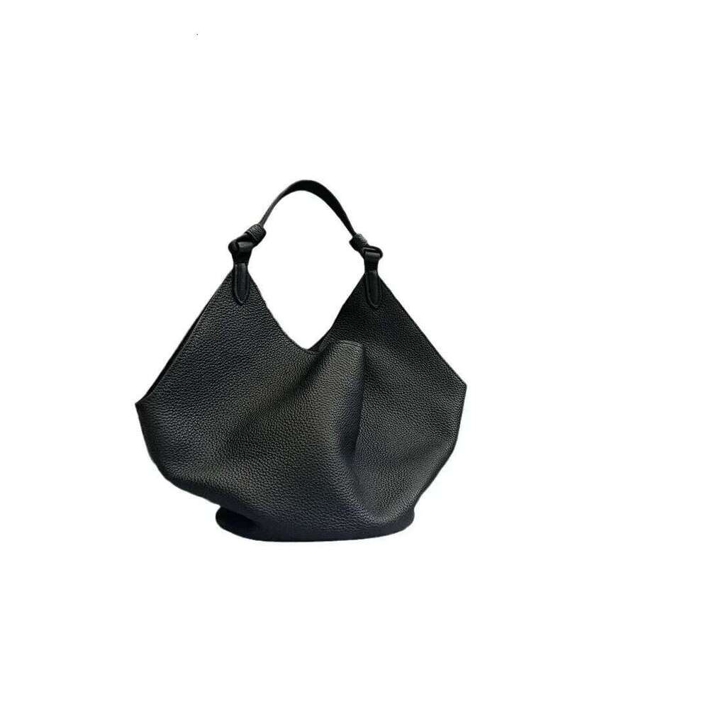 Top Layer Cow Leather Bucket Large Capacity High-end Women's Casual Handbag Nichehigh-end Feel Hand-carried Bag