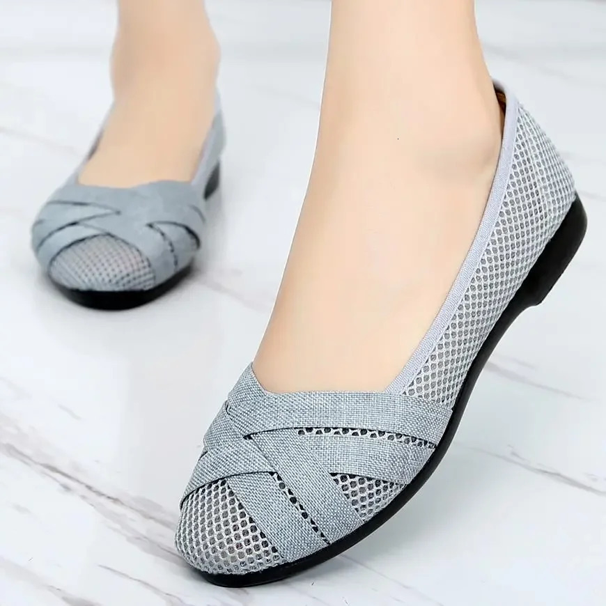 Zapatos De Mujer Women Fashion Plus Size Hollow Out Breathable Slip on Flat Shoes Lady Casual Grey Comfort Loafers Flats A93 250603
