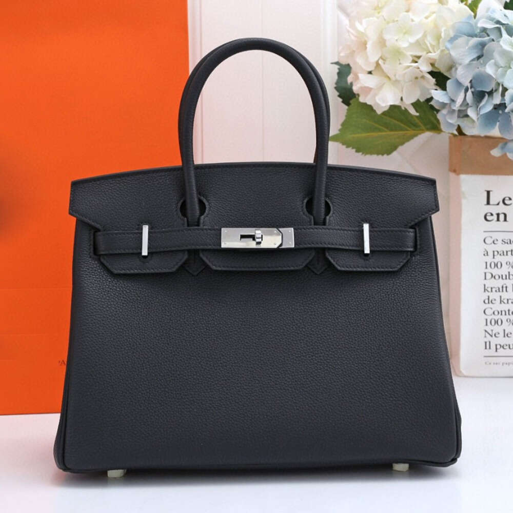 2025 top Designer Bags Handbag b68g Handmade Wax e High-capacity Womens Genuine Leather Bag Classic Fashion 30cm No Shoulder 56dwd 666 c15
