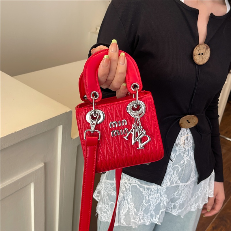 Free Shipping 2025 Designer Women's Luxury Fashion Style One Shoulder Handbag Cross Shoulder Small Square Bag black