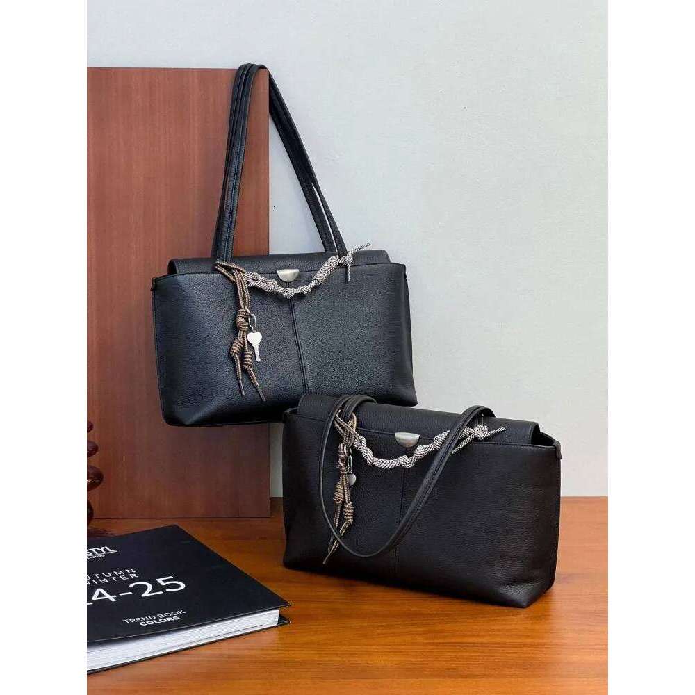 Office Ladies Work Cowhide Genuine Leather Satchel Elegant Women Underarm Shoulder Bag Large Capacity Totes Handbag 2025/06/10