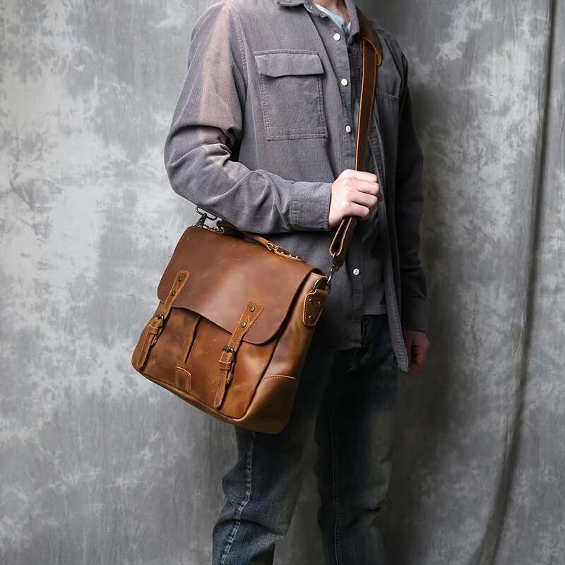 British Retro Crazy Horse Handbag Men's Messenger Bag Large-Capacity Postman Computer Baotou Leather Briefcase