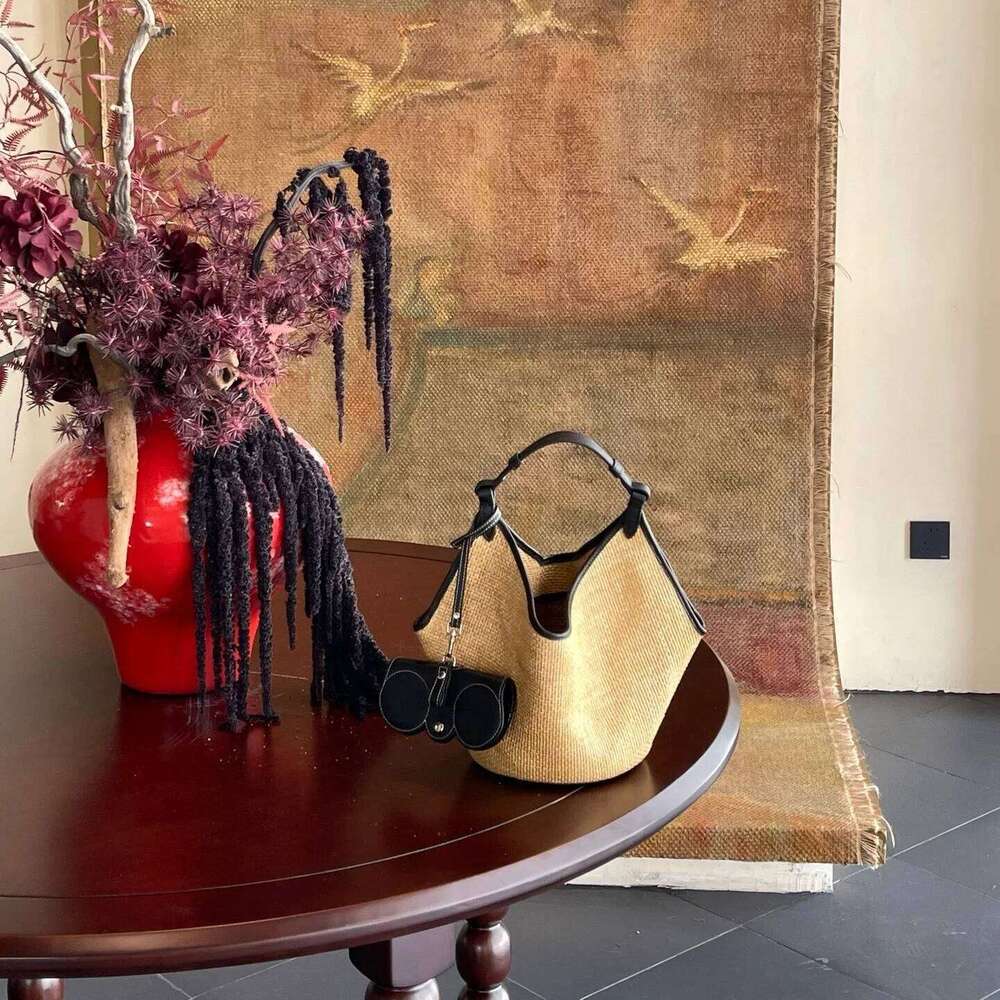 Versatile Summer New Style Straw Woven Genuine Leather Lining Women's Trendy Waist Pack Basket Bag Bucket