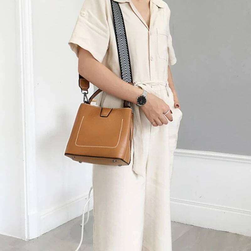 Fashion Bucket Simple Handbag, Leather Hundred Shoulder Crossbody Bag, Head Layer Cowhide Women's Bag