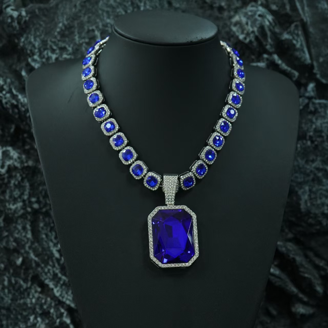 Stylish Handcrafted Bicolour Beads Bracelet Sets w/ Eye-Catching Accessories