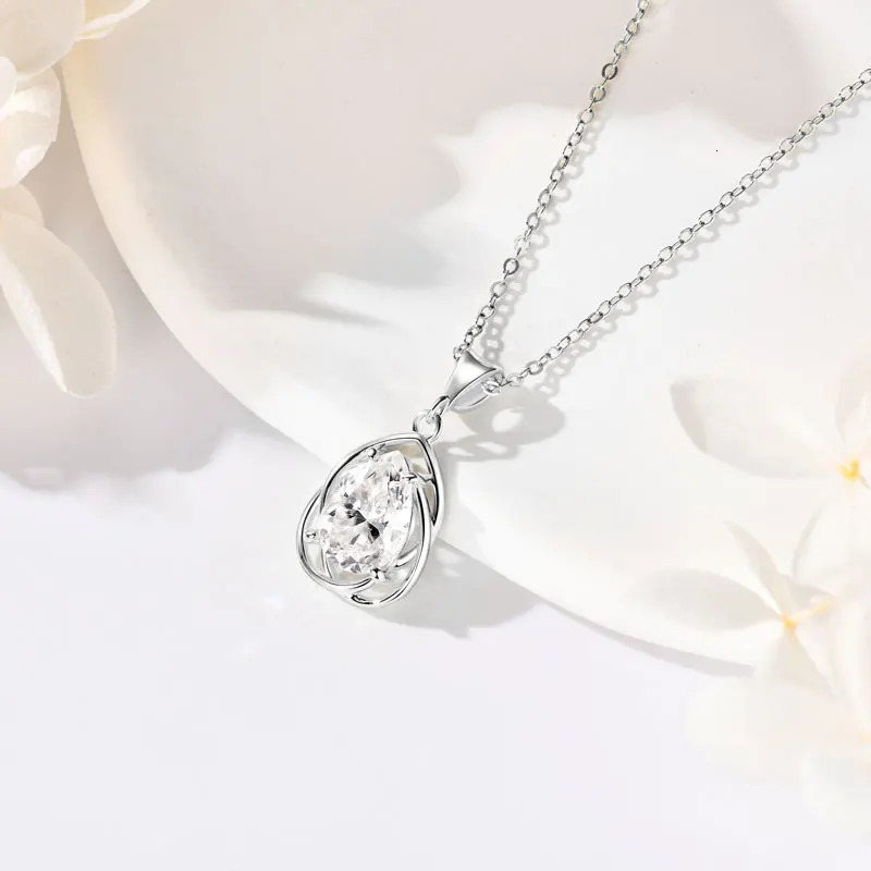 IOGOU Pear Cut 2.0ct Teardrop Pendant Necklace Adjustable S925 Silver Chain GRA Certified Fine Jewelry 2025 Trendy 250609