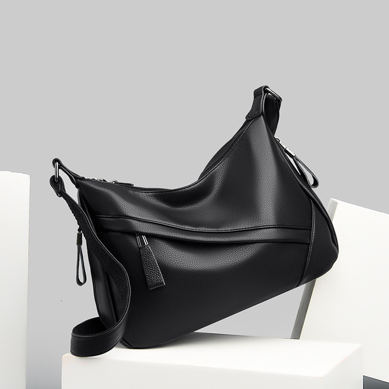 Free Shipping Luxury New Style Middle-aged Women's Bag Large Capacity Soft Leather Designer Simple Shoulder Mom Bag Elegant Crossbody Bag