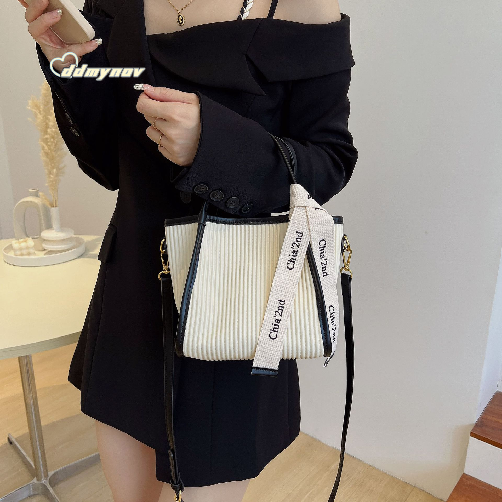 Cloud Edge Special Blend Tote for Women 2023 Spring Summer New Light Luxury Ladies Handbag Single Shoulder Crossbody Bag ddmynov