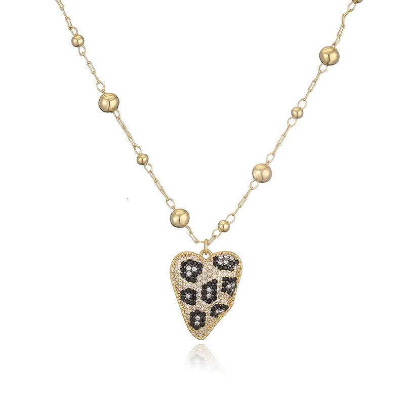 HECHENGCute Leopard Pattern Heart Shaped Womens Pendant Necklace 18K Golden Plated with Sparkling Zircon Womens Jewelry 250609