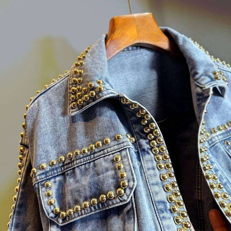 Spring Autumn Korean Heavy Work Rivet Big Pocket Blue Denim Jackets Women Casual Long Sleeve Short Cowboy Cardigan Jacket Coat