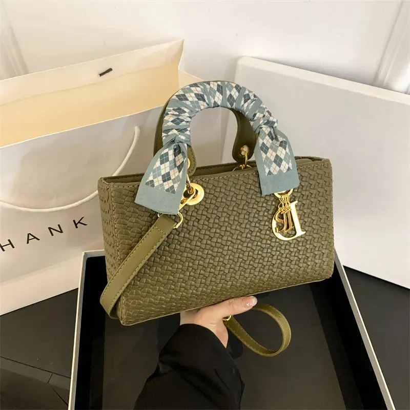 Designer bag Shoulder Bag Luxury Bag Crossbody Purse Designer 2025 Shell Bag Women Designer New Fashion Commuter Print Shoulder Crossbody Bag Denim Bl