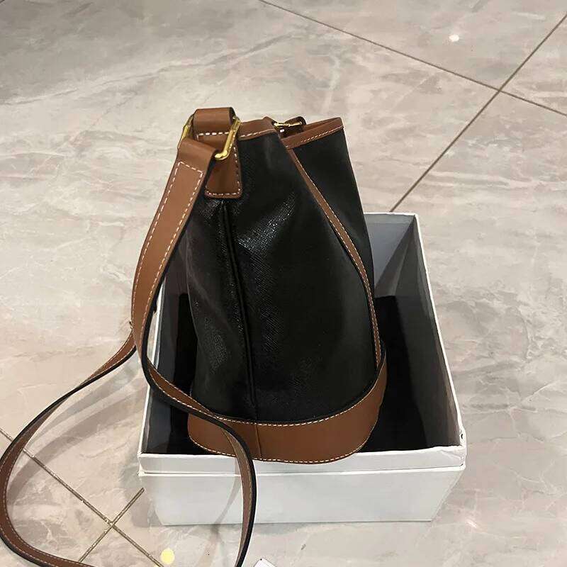 New Women's Multifunctional Bucket Bag, Fashionable Single Shoulder Crossbody Bag, Casual High-Quality Fashion Design Bag 2025/06/10