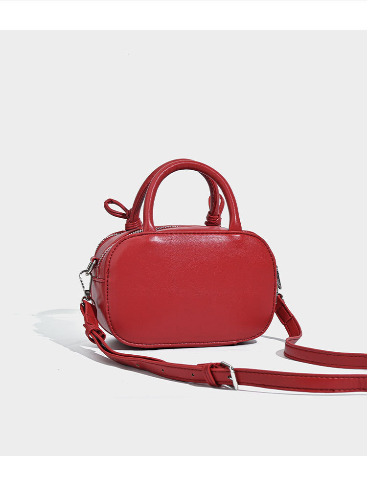 Free Shipping New Designer Bag For 2025 Niche Luxury Wallet Design Rose Flower Handbag High-end Socialite Style Single Shoulder Small Square Bag