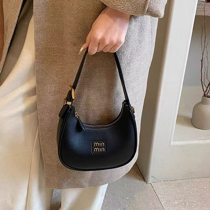 Designer Shoulder Bag Luxury Top Quality Womens Fashion Bag messenger fashionable crossbody Underarm bag Half moon bag lassical Handbag AAA