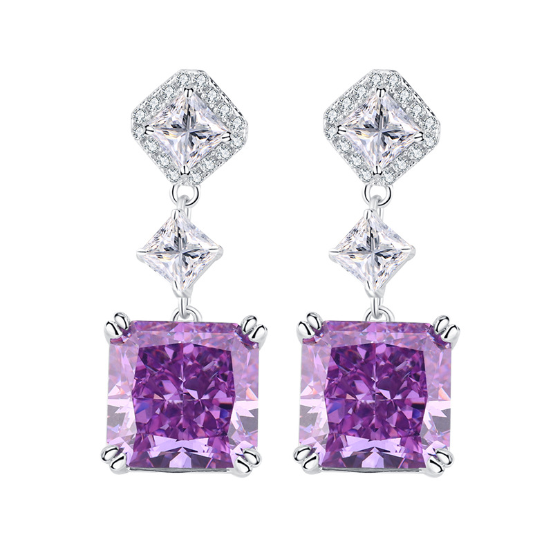 High-Quality Chic S925 Sterling Silver Piercing With Glossy Appearance And Robust Clasp Design Ideal for Adorning Your Wardrobe