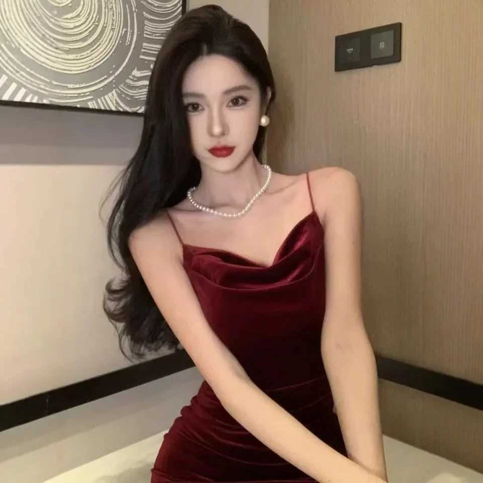 French Velvet Strapless Long Dress Women Summer Sexy Tight Fish Tail Gown Slit Bodycon Dress Sleeveless Elegant Evening Gown XJ250610