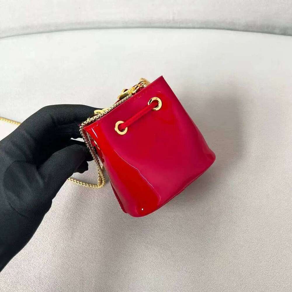 2025 Women's Cowhide Leather Crossbody Bag With Fashionable Flip Shoulder Small Square Bag, Handbag And Wallet