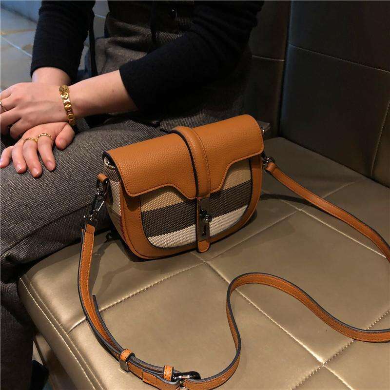 Brand Genuine Leather Small Saddle for Women 2025 New Summer High-Quality Niche Shoulder Crossbody Bag