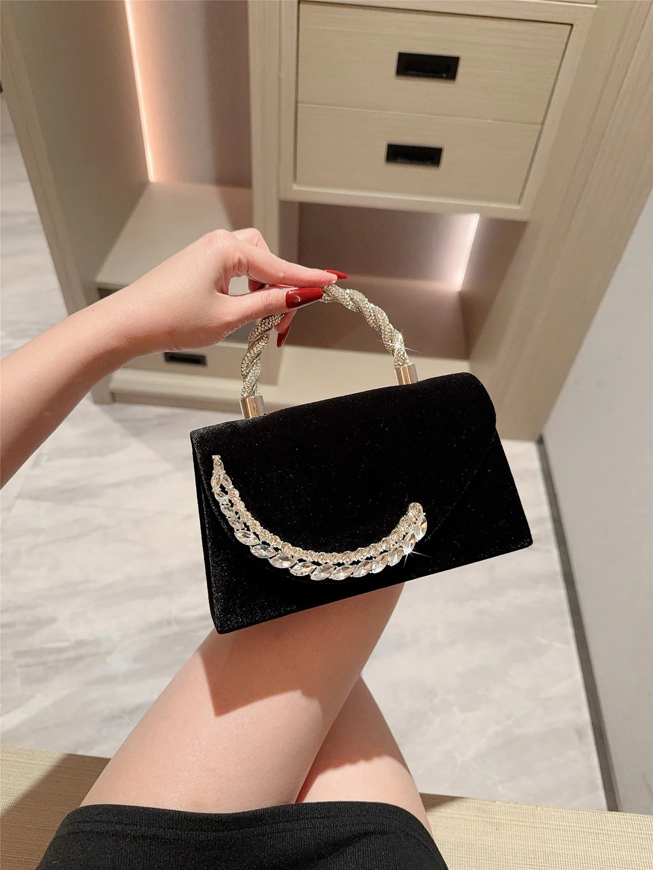 Clutch Bag Retro Velvet Evening Bag Celebrity Shiny Diamond Handbag Prom Bag Wedding Bag 250606