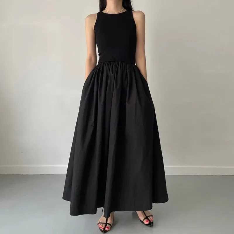 New Summer Simple Elegant Black Long Dresses For Women Round Neck Sleeveless High Waist Temperament Female Fashion Style Dress XJ250610