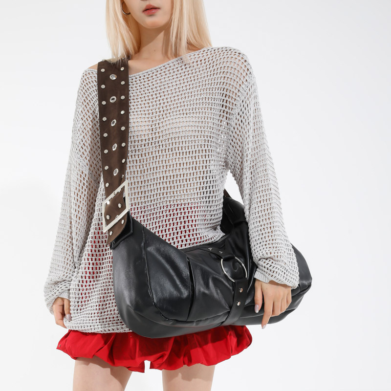 Luxury free shipping Trendy Single Shoulder Underarm Bag 2025 Summer Women's Commuter Fashion designer Texture This Year's Stylish Retro Mot