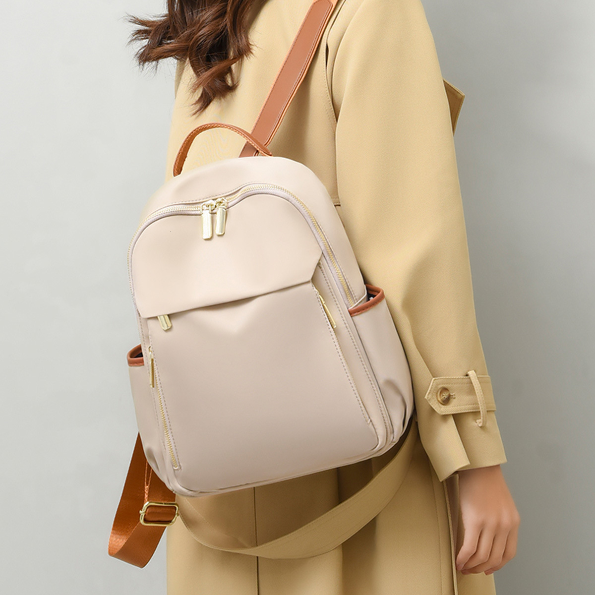 Women's Fashionable Stylish 2025 New Large Capacity Lightweight Nylon Street Backpack