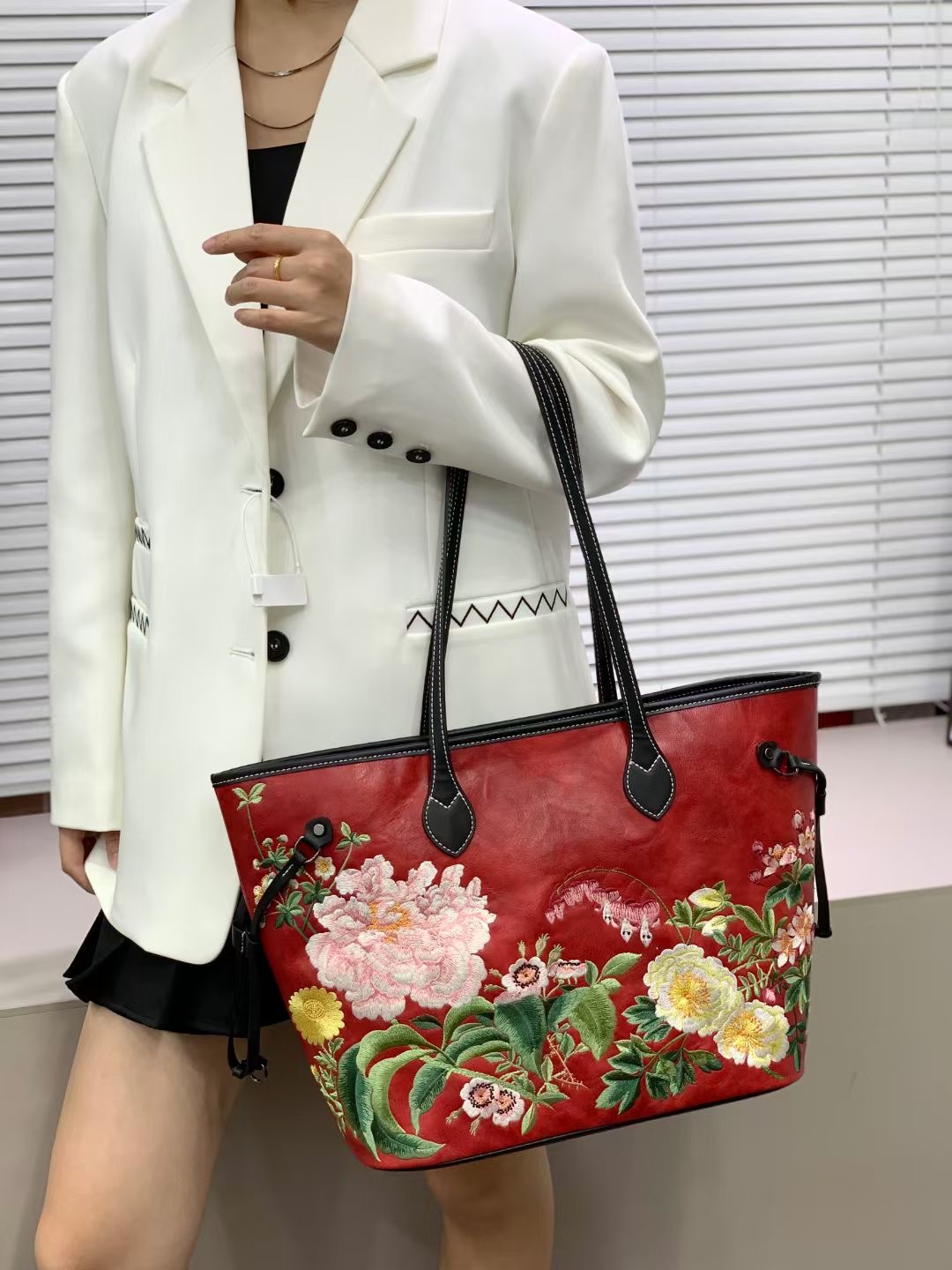 RH8786 Chinese Floral - Embroidered Handbags designer bag Support customization