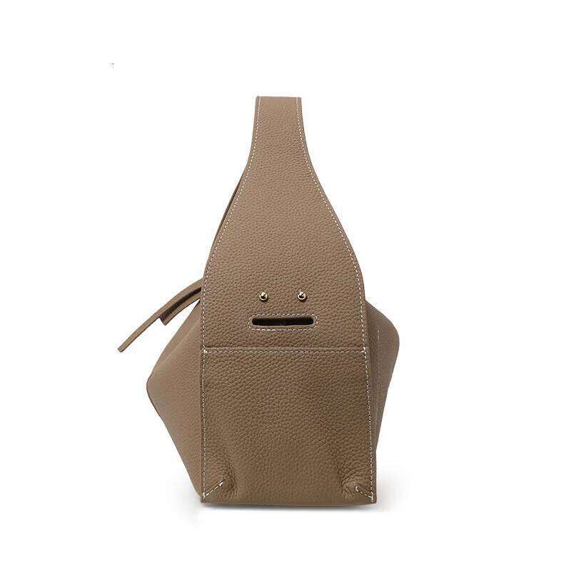 Leather pillow official website 2025 new commuter large capacity cross-body women's bag fashionable shoulder