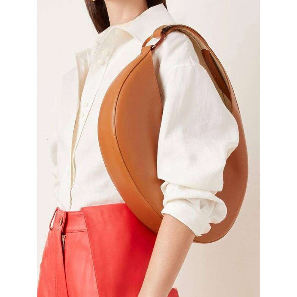 Designer Luxury Designer Half Moon 2025 Spring New Fashion Personality Versatile Oval Women's Handbags Single Shoulder Armpit Bag