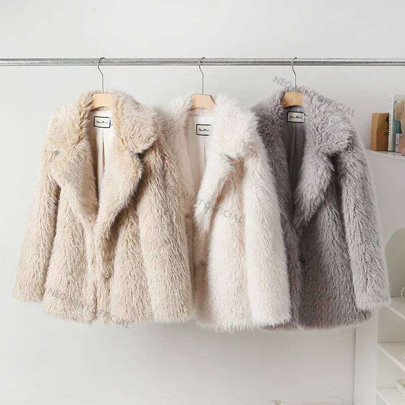 Neo Mint Winter 2024 Exclusive Lapel Collar Long Teddy Jacket Coat Women Chic Brand Fashion Cozy Padded Faux Fur Coats Outerwear